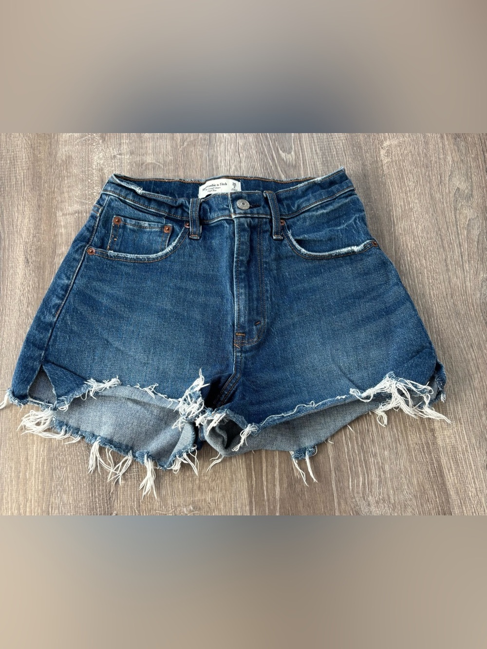 Abercrombie & Fitch Women's high rise Cutoff Shorts size 26/2 curve love